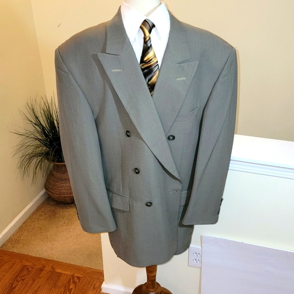 Cellini Linea Uomo | Double Breasted Suit - Picture 4 of 15